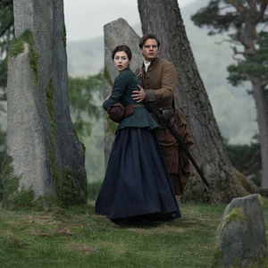 OUTLANDER: BLOOD OF MY BLOOD Sets Season 2 Premiere; Watch a New Teaser Photo