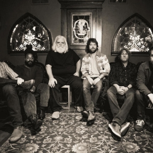 Leftover Salmon Collaborates with Oliver Wood on 'Fire And Brimstone' Photo