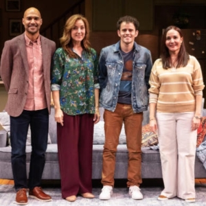 Review: DECEMBER: A LOVE YEARS IN THE MAKING at Alley Theatre Photo