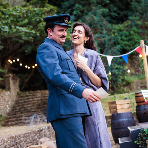 Review: LOVE'S LABOUR'S LOST & MUCH ADO ABOUT NOTHING, Orange Tree on the Hill