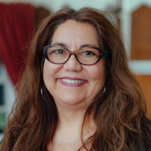 Interview: Juliette Carrillo of GO, DOG, GO! at Children's Theatre Company Photo