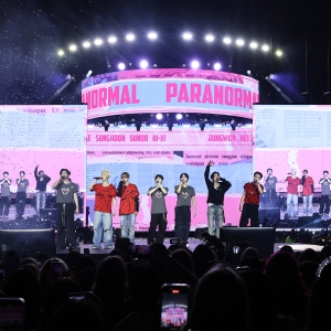 Photos: Inside ENHYPEN's WALK THE LINE U.S. Tour Finale in Los Angeles Photo