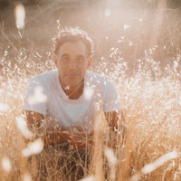 Joshua Radin Shares New Single 'Better Life' Photo