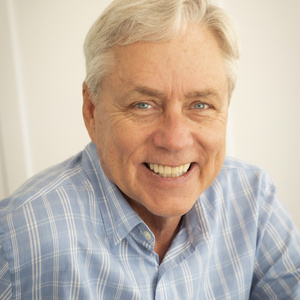 OLLI at Ringling College to Host An Afternoon with Carl Hiaasen Photo