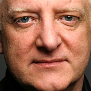 Simon Russell Beale Reveals TITUS ANDRONICUS Departure Was Due to Cancer Interview
