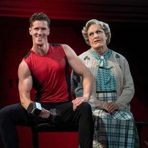 MRS. DOUBTFIRE to Launch Lottery for Bass Hall Engagement Photo