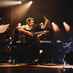 Photos: Harry Styles Performs with Jules Buckley Orchestra for Meltdown 2026 Photo