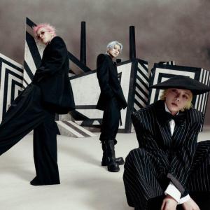 BIGBANG Release BiiiG Single, Launch World Tour XX: COSMOS Aug 21 Photo