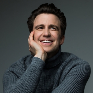 Al Hirschfeld Theatre Will Dim its Lights in Honor of Gavin Creel Photo