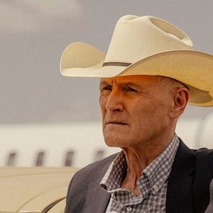 LANDMAN Video Recaps Colm Feore's Nathan With Ali Larter Photo