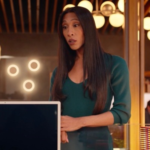 Video: Apple TV Shares Sneak Peek Clip From Episode 4 of LOOT Season 3 Video