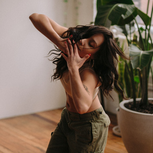 Meet Saskia Raparanta: The Toronto-Born Movement Specialist Making Her Mark Photo