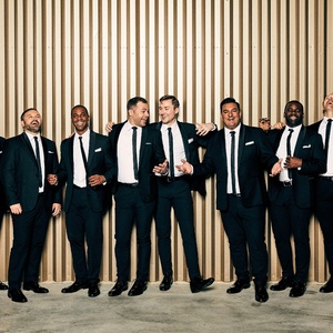 Review: STRAIGHT NO CHASER'S HOLIDAY ROAD at Palace Theatre Photo