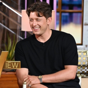 Video: Tom Francis Wasn't Familiar with SUNSET BLVD Before Joining the Show Video