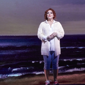 Review Roundup: Critics Sound Off On BEACHES at Theatre Calgary Interview