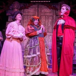 Previews: DRACULA: A COMEDY OF TERRORS at Roxys Downtown Photo