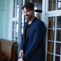 Harry Connick, Jr. And His Band Bring Intimate Performance To Houston Video