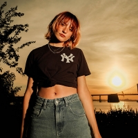 Chloe Lilac Releases New EP 'DOUCHEBAG' Photo