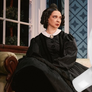 Wake Up With BroadwayWorld April 29, 2026- OH, MARY! Welcomes New Star Maya Rudolph Photo