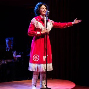 Review: ALWAYS...PATSY CLINE at Taproot Theatre Photo