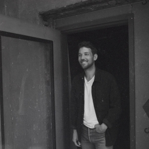 Robin Pecknold of Fleet Foxes to Play First Solo Acoustic 2024 North American Tour Photo