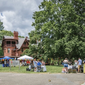 The Lawn Party At Nook Farm to Present Free Family Fun At Twain House And Stowe Center Photo