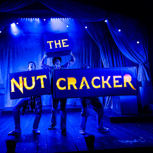 Review: LITTLE BULBS THE NUTCRACKER, Saint Martin&rsquo;s Theatre Photo