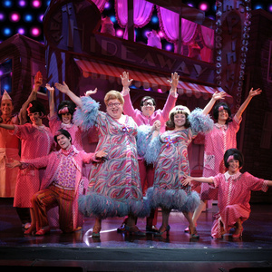 Cast Set for HAIRSPRAY at San Francisco Playhouse Photo