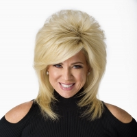 Theresa Caputo Live! The Experience Comes To The Duke Energy Center