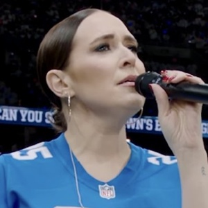 Video: Jessica Vosk Sings National Anthem at the Detroit Lions Game Photo