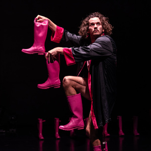PINK BOOTS AND AN ALCOHOLIC SOCK PUPPET to Make Edinburgh Fringe Debut