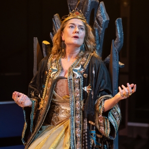 Review Roundup: PLAYHOUSE CREATURES at Orange Tree Theatre Photo