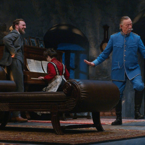 Video: Watch a Preview of THE DANCE OF DEATH at Steppenwolf Video