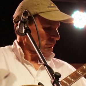 TOMATOES TRIED TO KILL ME BUT BANJOS SAVED MY LIFE Returns To The Edinburgh Fringe Photo