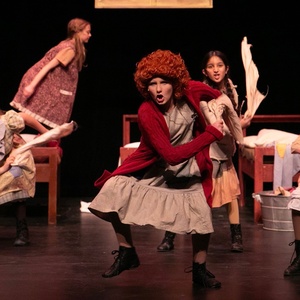 Review: Orpheus Musical Theatres Presentation of ANNIE at Meridian Theatres @ Centrepointe Photo