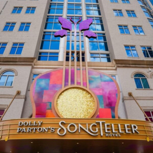 Dolly Parton’s SongTeller Hotel & Dolly’s Life of Many Colors Museum to Open Toge Photo