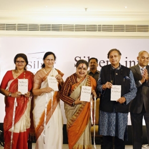 Dr. Shashi Tharoor Launches Kamal Shah's New Book SILVER LINING Photo