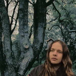 BILLY STRINGS Shares New Song "Mill Town Flood"