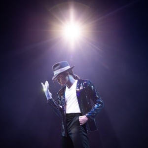 Review: MJ: THE MICHAEL JACKSON MUSICAL at Crown Theatre