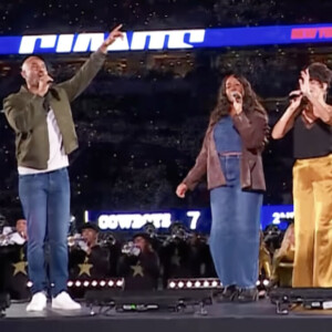 Video: HAMILTON Performs Halftime Show at NY Giants Game Photo