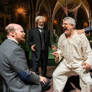 Review: DRACULA at Carlisle Theatre Photo