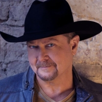 Tracy Lawrence to Share Commemorative Album 'Live At Billy Bob's Texas' Photo