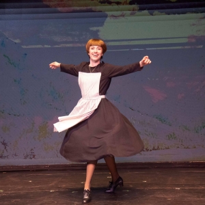Review: THE SOUND OF MUSIC at Dutch Apple Dinner Theatre Photo