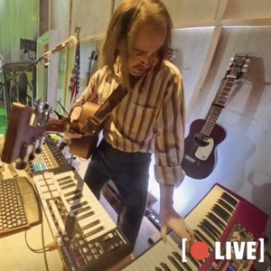 Video: How KENREX's Onstage Musician Performs a Live Soundtrack Every Night Photo