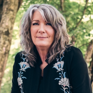 Kentucky Performing Arts To Present A Winter Gathering With Kathy Mattea Photo