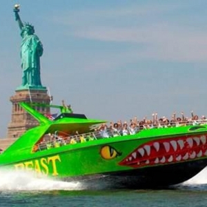 The BEAST-NYC's Only Jet-Powered Speedboat Goes BRAT