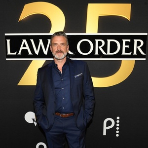 Photos: Raúl Esparza, Corey Cott, & More Attend LAW & ORDER Season 25 Celebration Video