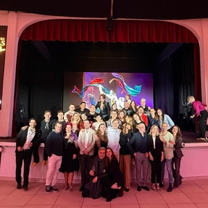 TV: EL TIEMPO ENTRE COSTURAS, EL MUSICAL regresa triunfal al Teatro Calderón de Madr Photo