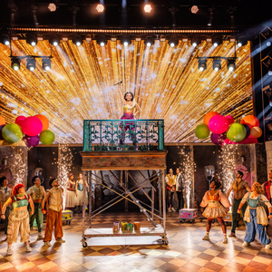 Review: Can’t Stop the Feelings: & JULIET Takes the Stage at Clowes Photo