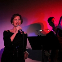 BWW Review: Lucille Carr-Kaffashan Shows The Guys Some Love in HOW THE LIGHT GETS IN…